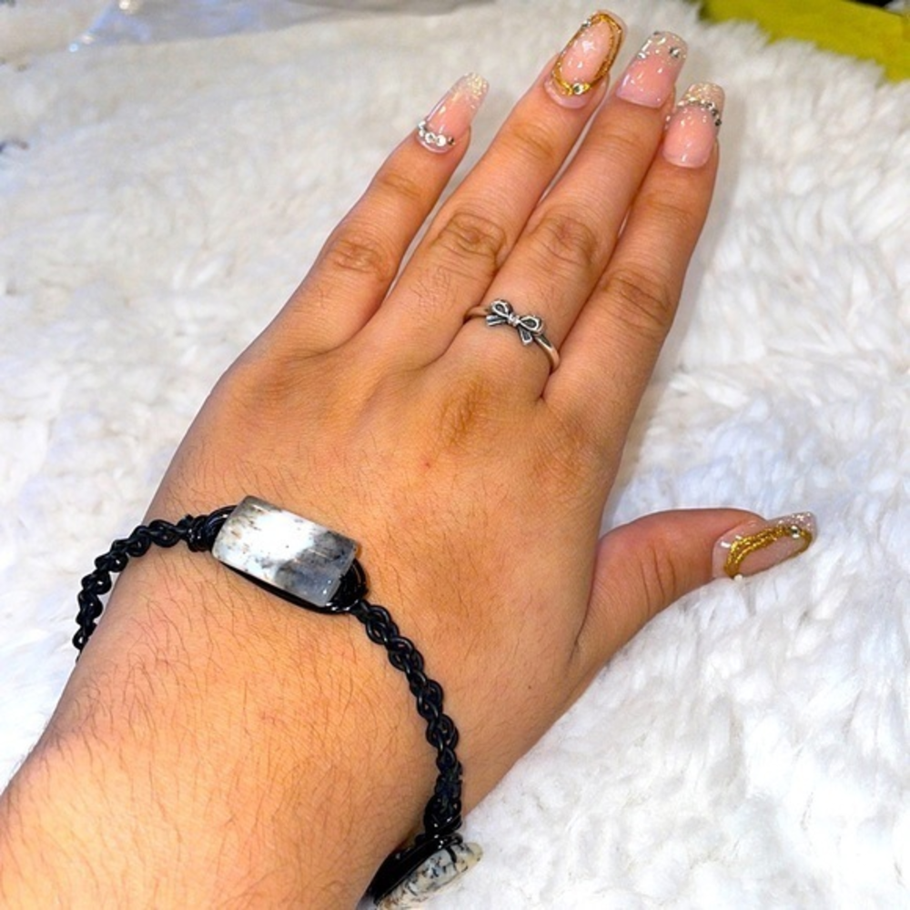 HANDMADE Neutrals Gray Brown  Cream‎ Stones Black Wire Twist  Bracelet osfm